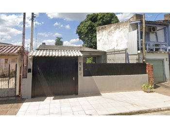 Foto de Casa em leilão no bairro Cristo Rei em São Leopoldo - RS