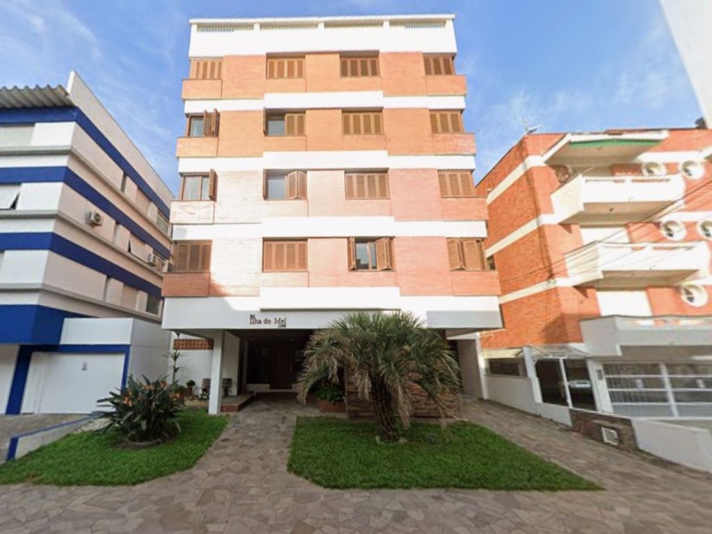 Foto de Apartamento em leilão em Capão Da Canoa - RS