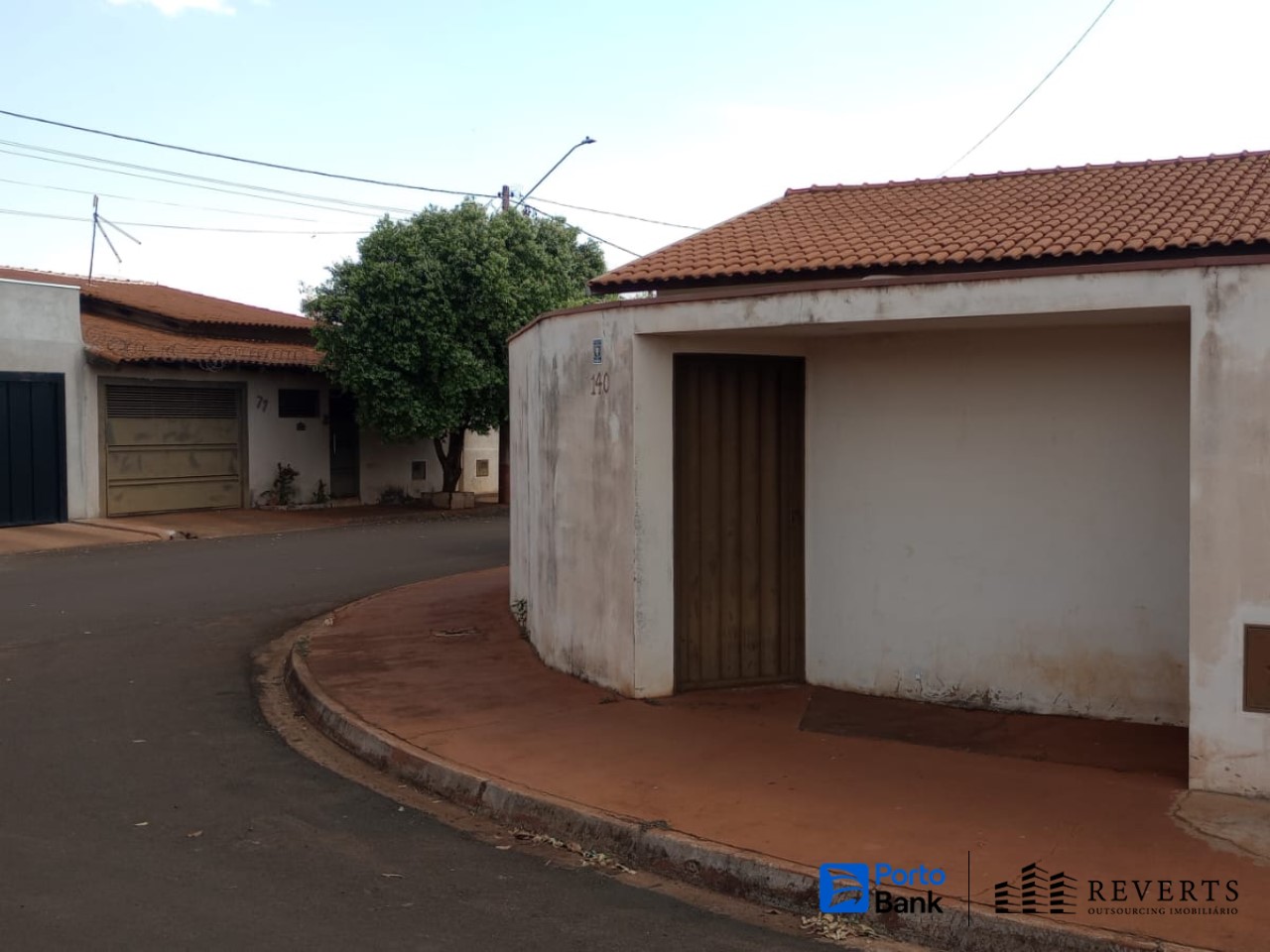 Foto de Casa em leilão no Residencial San Marino em Miguelópolis - SP
