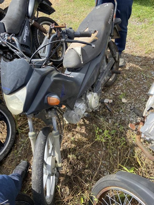 Foto de HONDA/POP 110I, ANO/MOD 2023/2023, COR PRETA, COMBUSTIVEL GASOLINA, PLACA SAI7G55 - AL, RENAVAM 1364221630, ID CHASSI 9C2JB0100PR093567, ID