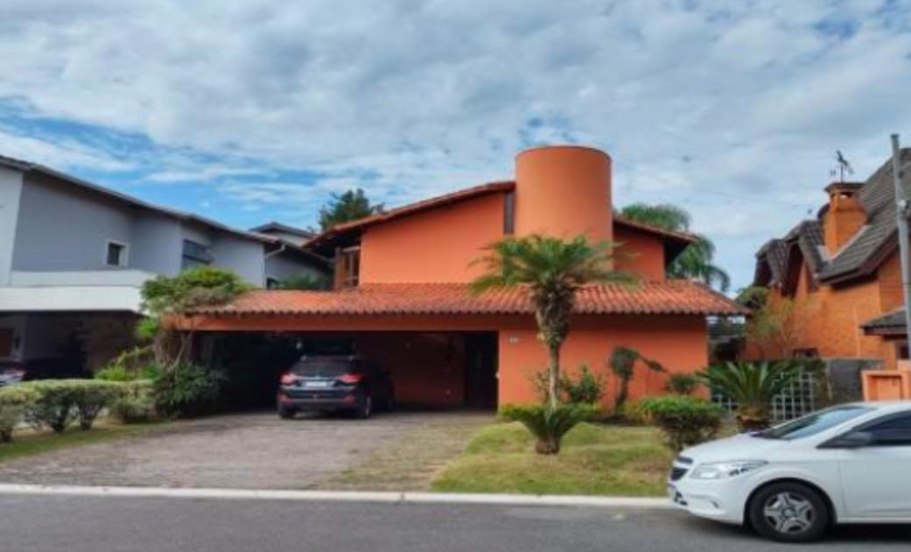 Foto de Casa em leilão no Morada dos Pinheiros em Santana De Parnaíba - SP