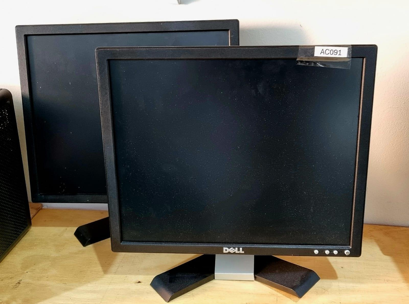 Foto de 02 MONITOR DELL E177FPC (Ref.: AC091)