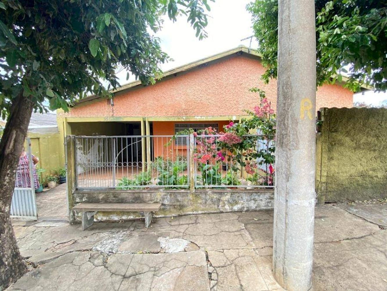 Foto de Casa em leilão no bairro Vila Esplanada em Pacaembu - SP