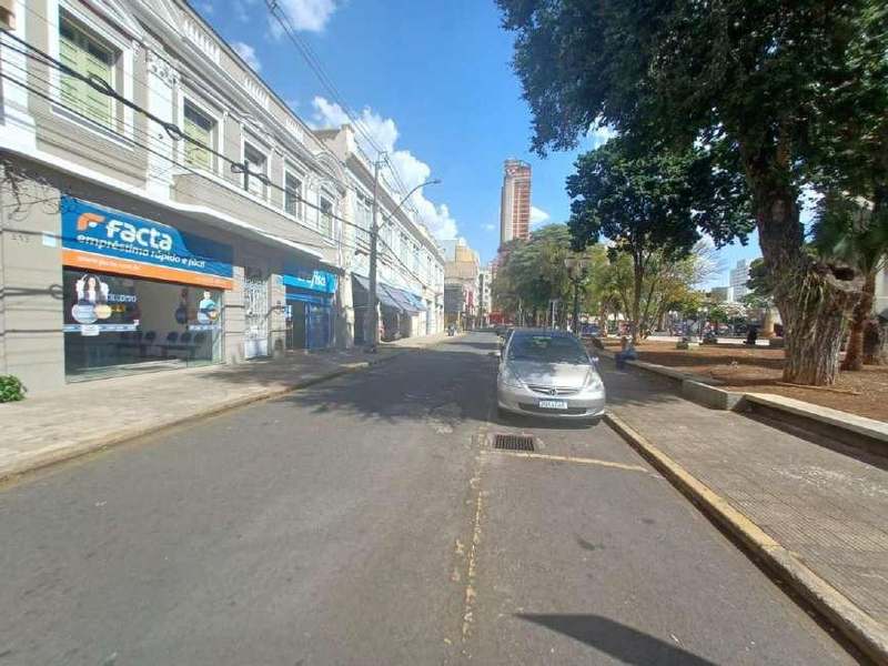 Foto de CONJUNTO Nº 15, SITUADO NO 1º ANDAR DO EDIFÍCIO PRESIDENTE KENNEDY, Localizado na Rua Praça José Bonifácio, 799, Centro, Piracicaba/SP