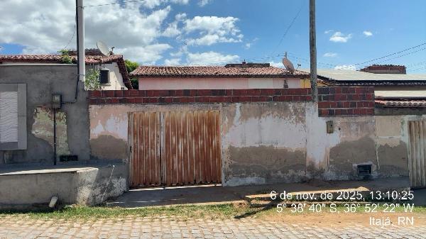 Foto de Casa em leilão no bairro Centro em Itajá - RN