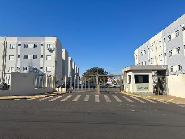 Foto de Apartamento em leilão no bairro Jardim Diva Tarla de Carvalho em Ribeirão Preto - SP
