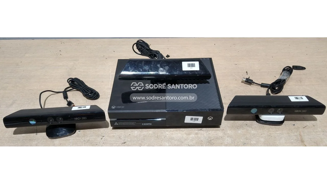 Foto de 1 console xbox one e 3 sensores kinect xbox 360