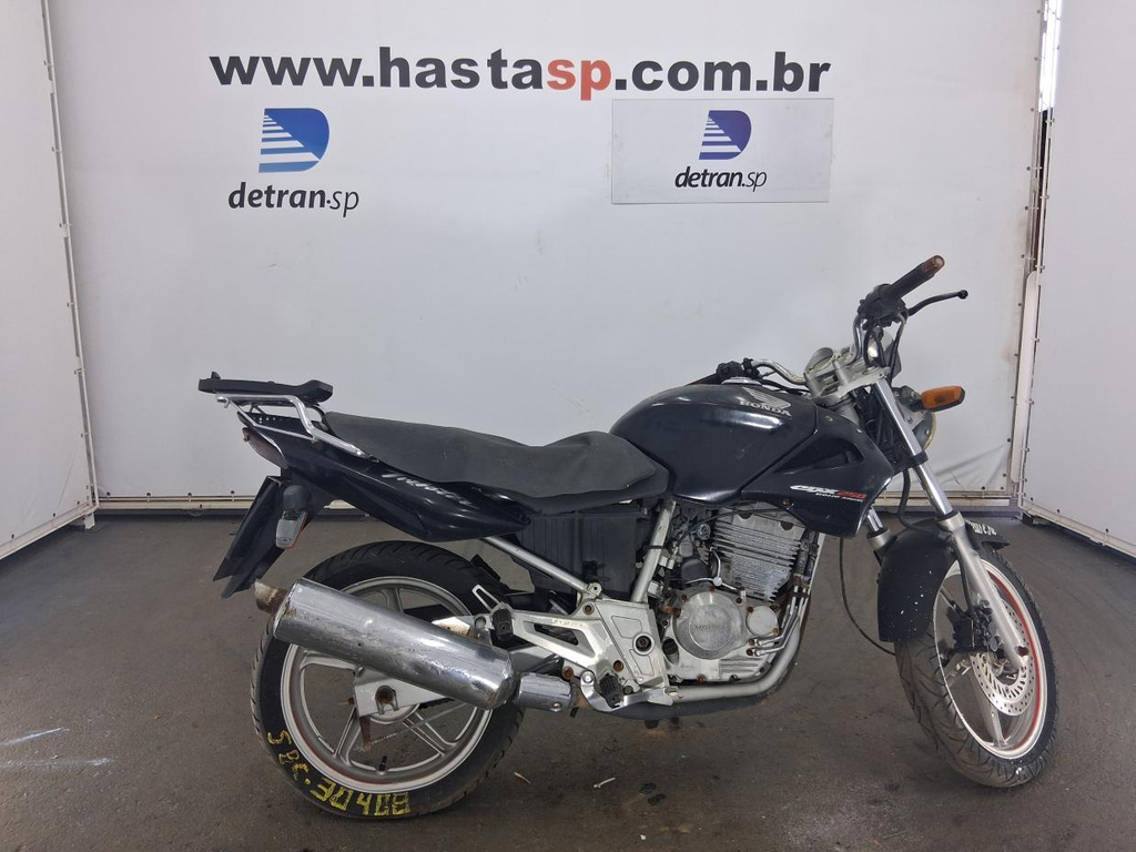 Foto de HONDA CBX 250 TWISTER 2004 2005 PRETA