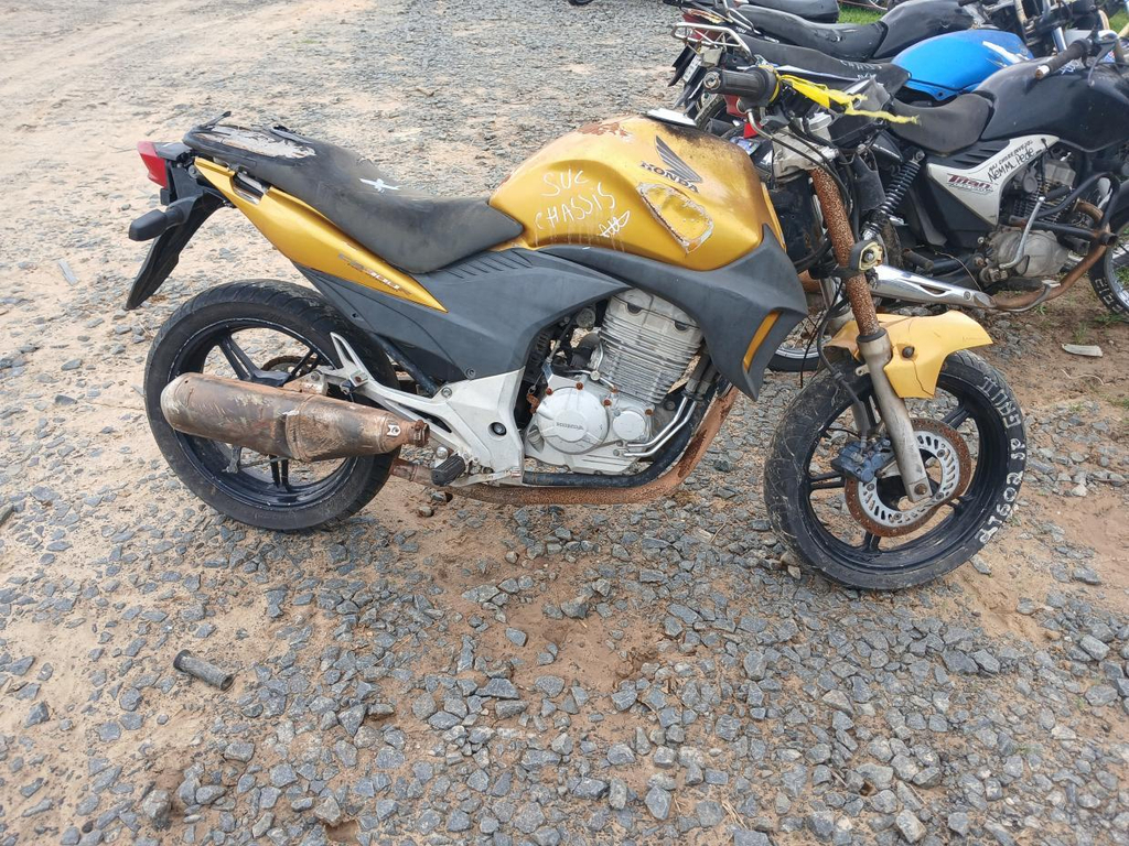 Foto de HONDA CB 300R CB 300R 2010 2010 AMARELA
