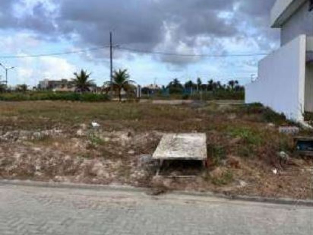 Foto de Terreno em leilão no Quintas da Barra em Barra Dos Coqueiros - SE
