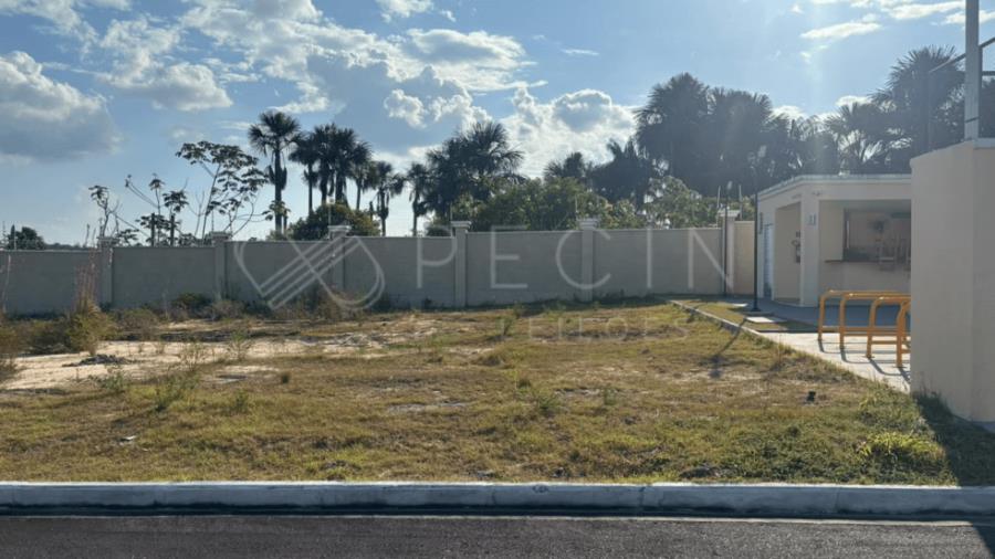 Foto de Apartamento em leilão no Residencial Bellavile I em Manaus - AM
