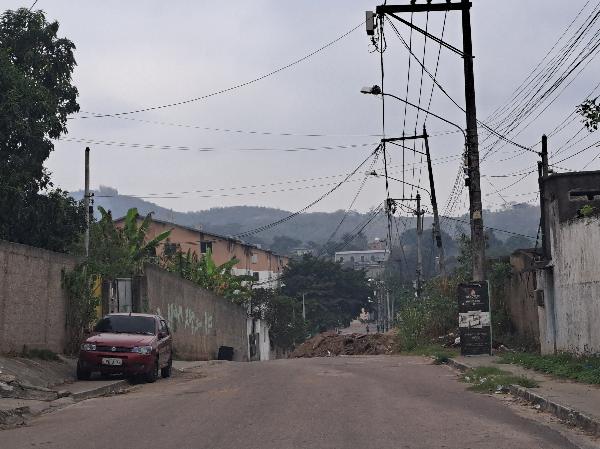 Foto de Apartamento em leilão em São Gonçalo - RJ