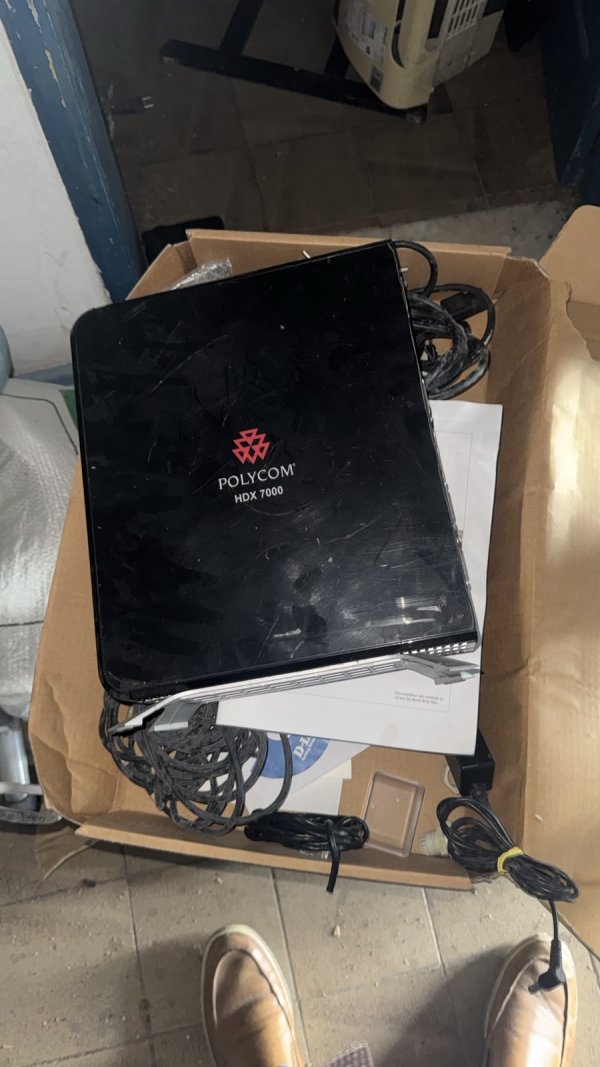 Foto de EQUIPAMENTO DE REDE: SWITCH POLYCOM HD X7 1000