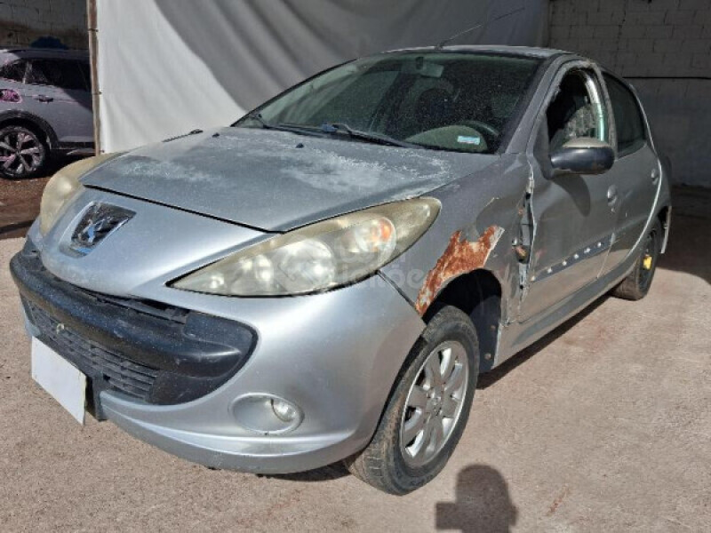 Foto de PEUGEOT 207 HATCH XR-SPORT 1.4 8V FLEX MT - E*****1 - 2010 - 2010 - ALCOOL/GASOLINA