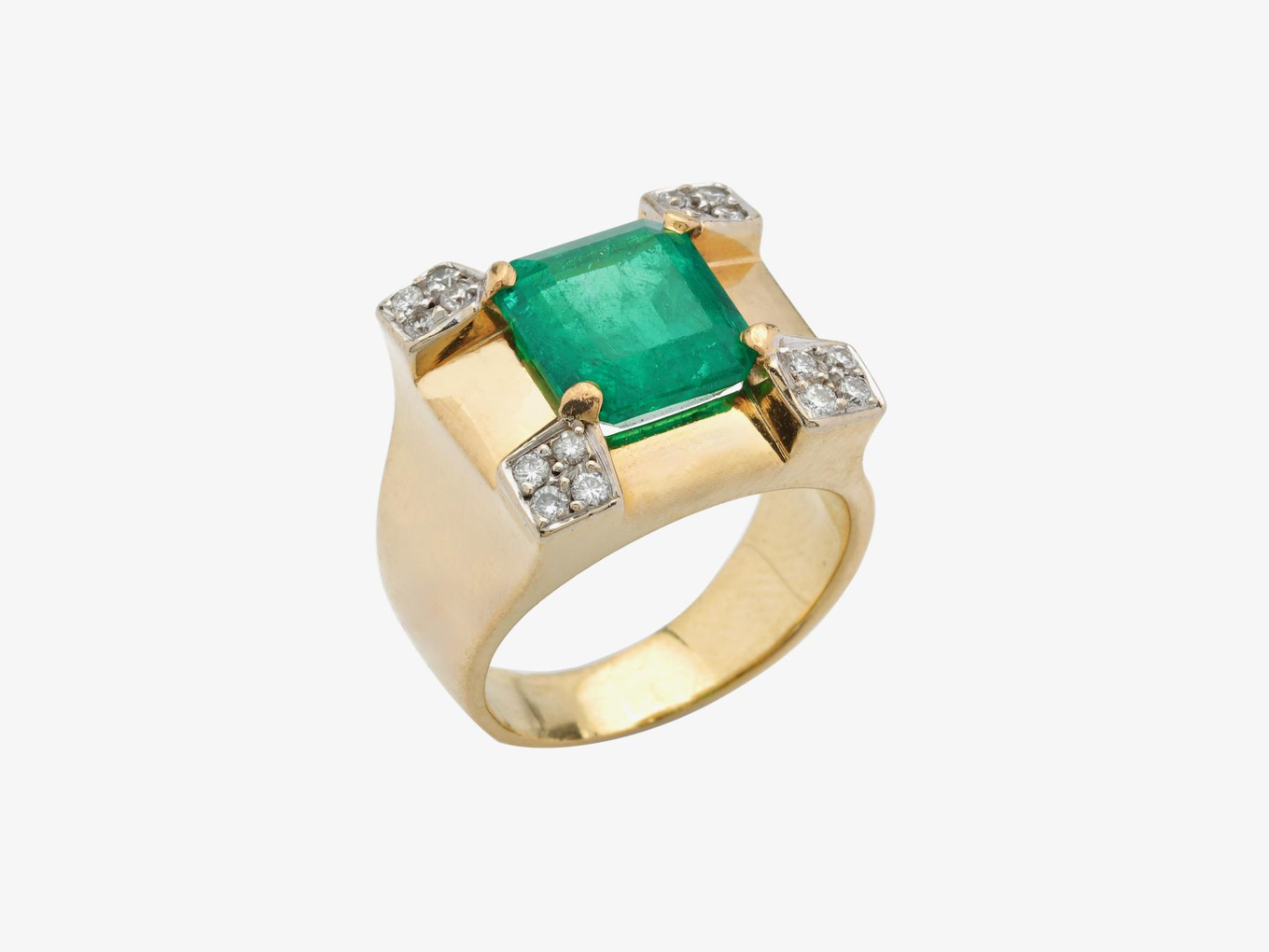 Foto de Amsterdam Sauer - Anel de ouro amarelo 18k, diamantes lapidação brilhante e esmeralda regulando 3,00ct. Cerca de 13,9g. Medida 15.