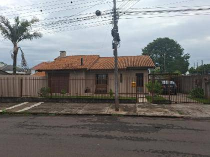 Foto de Casa em leilão no bairro Boqueirão em Passo Fundo - RS