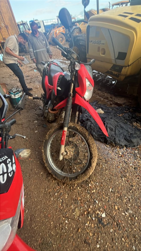 Foto de HONDA/NXR160 BROS ESDD, ANO/MOD 2019/2019, COR VERMELHA, COMBUS ALCO/GASOL, PLACA QMG4875, Nº 5081. (APROX. 116.039 KMS RODADOS)