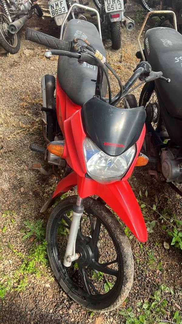 Foto de HONDA/POP 110I, ANO/MOD 2021/2022, COR VERMELHO, COMBUSTIVEL GASOLINA, PLACA SAD6H60 - AL, RENAVAM 1285273424, ID CHASSI 9C2JB0100NR000441