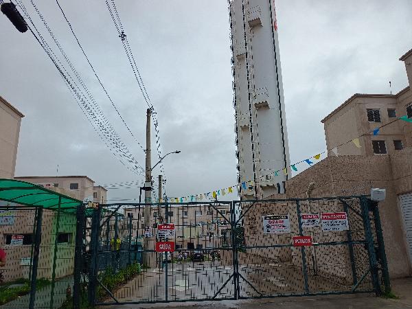 Foto de Apartamento em leilão no bairro Areia Branca em Salvador - BA