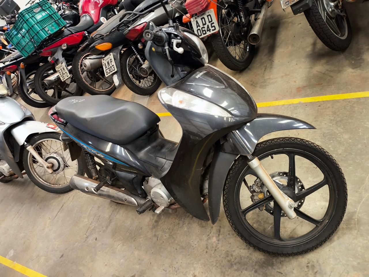 Foto de BIZ 125 - HONDA, 2017/2017, CINZA